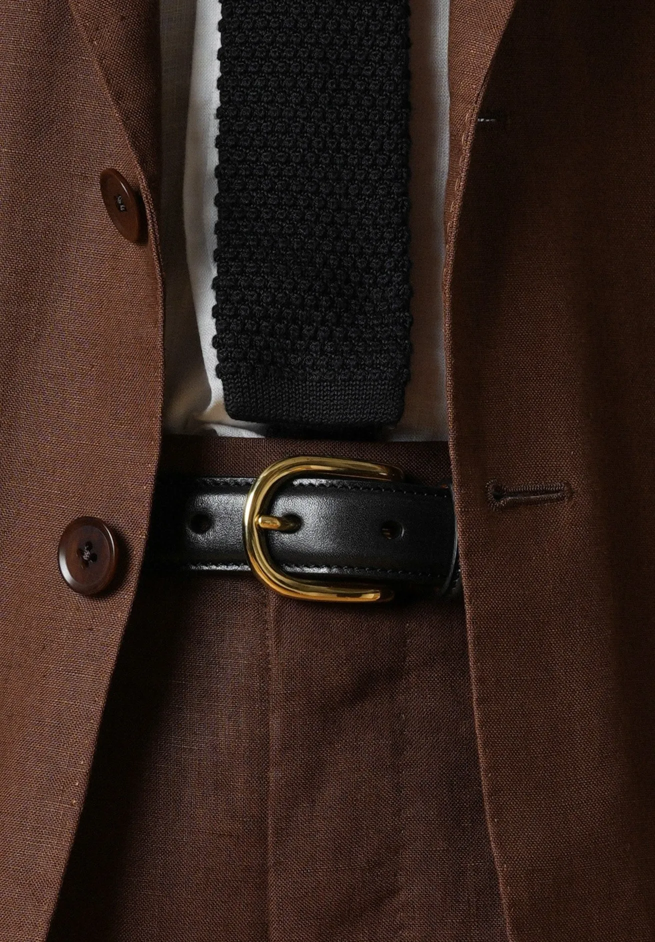 HORSESHOE BUCKLE SLIM LEATHER BELT